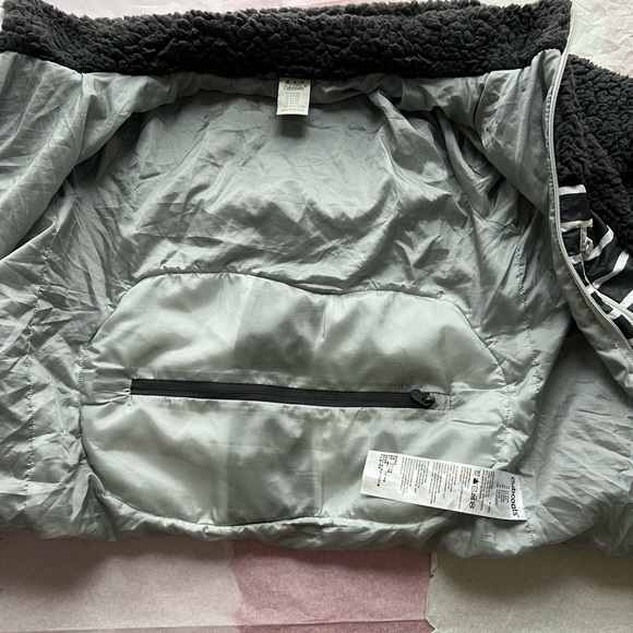 GUC Cubcoat 6-7 boys jacket zippered pocket portable panda pouch coat - Picture 10 of 16